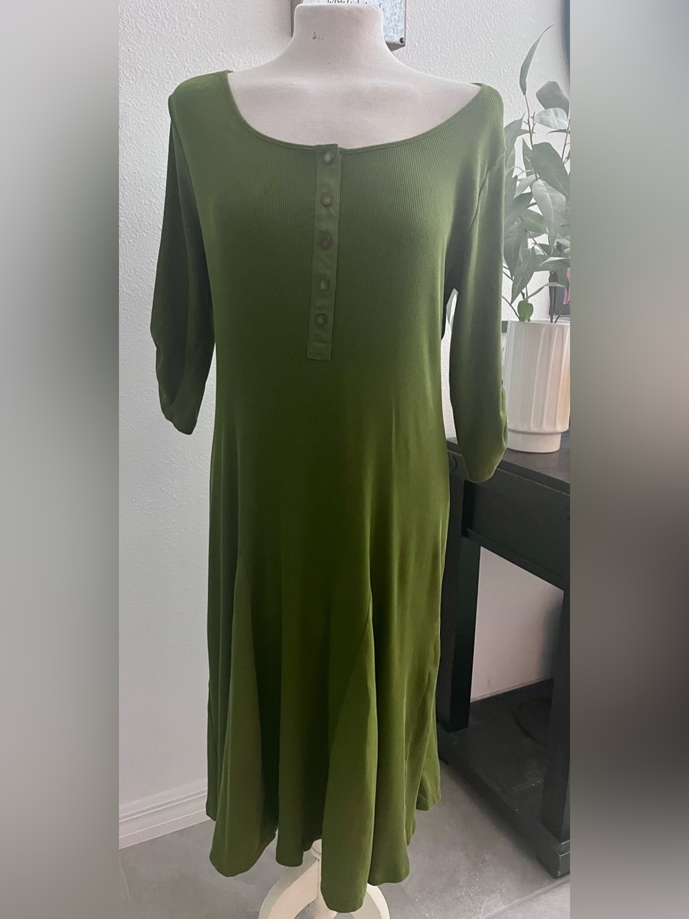 Lauren Ralph Lauren Olive Green Ribbed Scoop-Neck Jersey Midi Dress